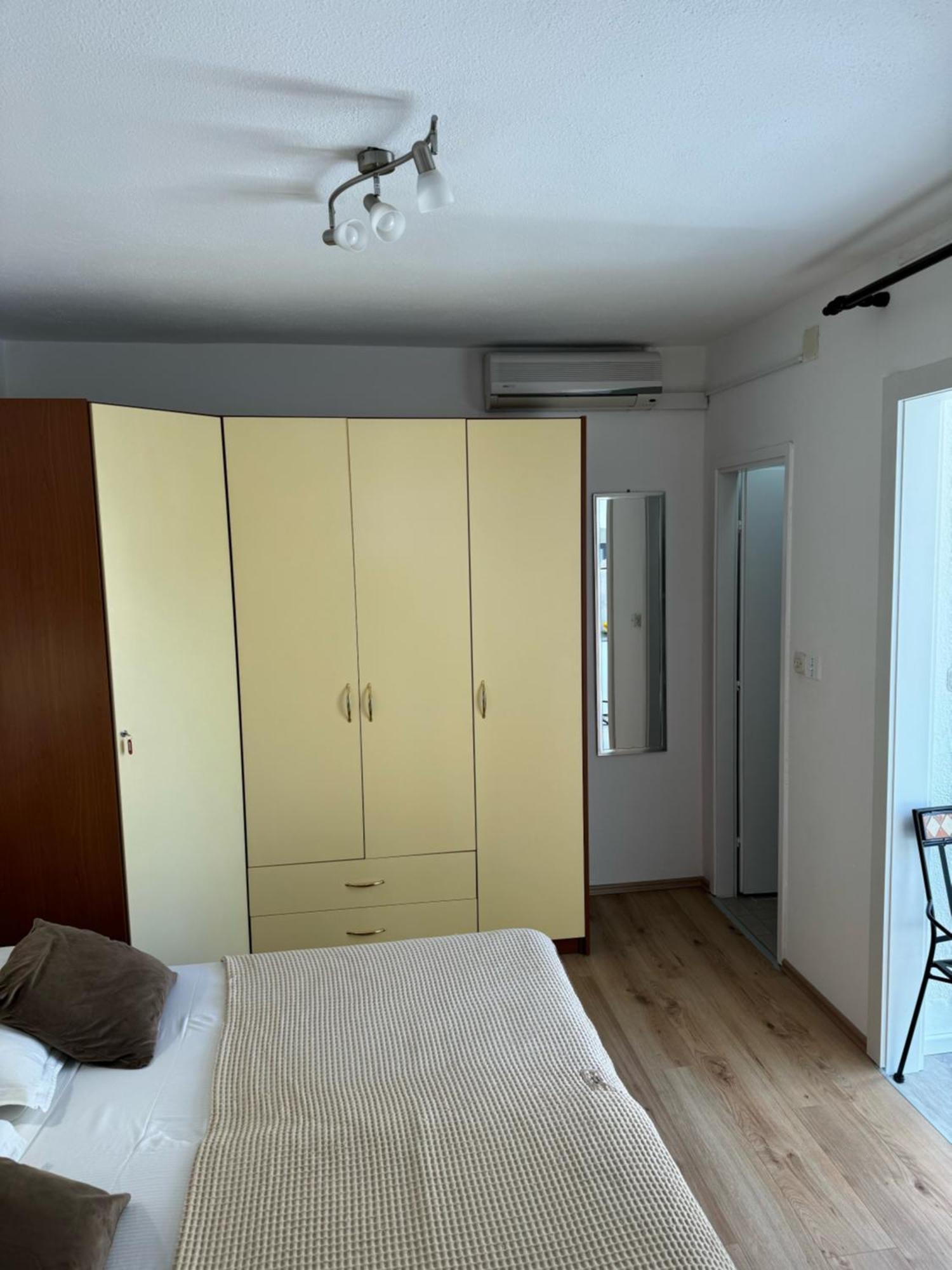Apartmani Komparic Baška Voda Exterior foto
